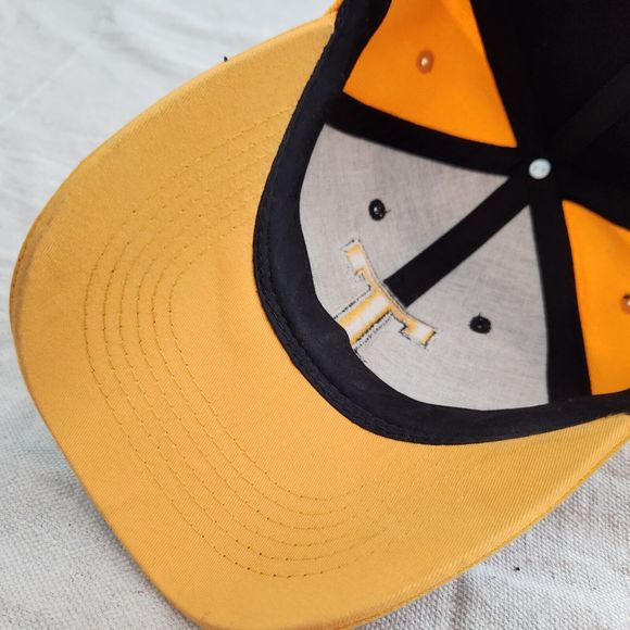 Tennessee Vols Cap Hat Strap Back Black Yellow Logo Football Mens OSFA Wool - Picture 6 of 11